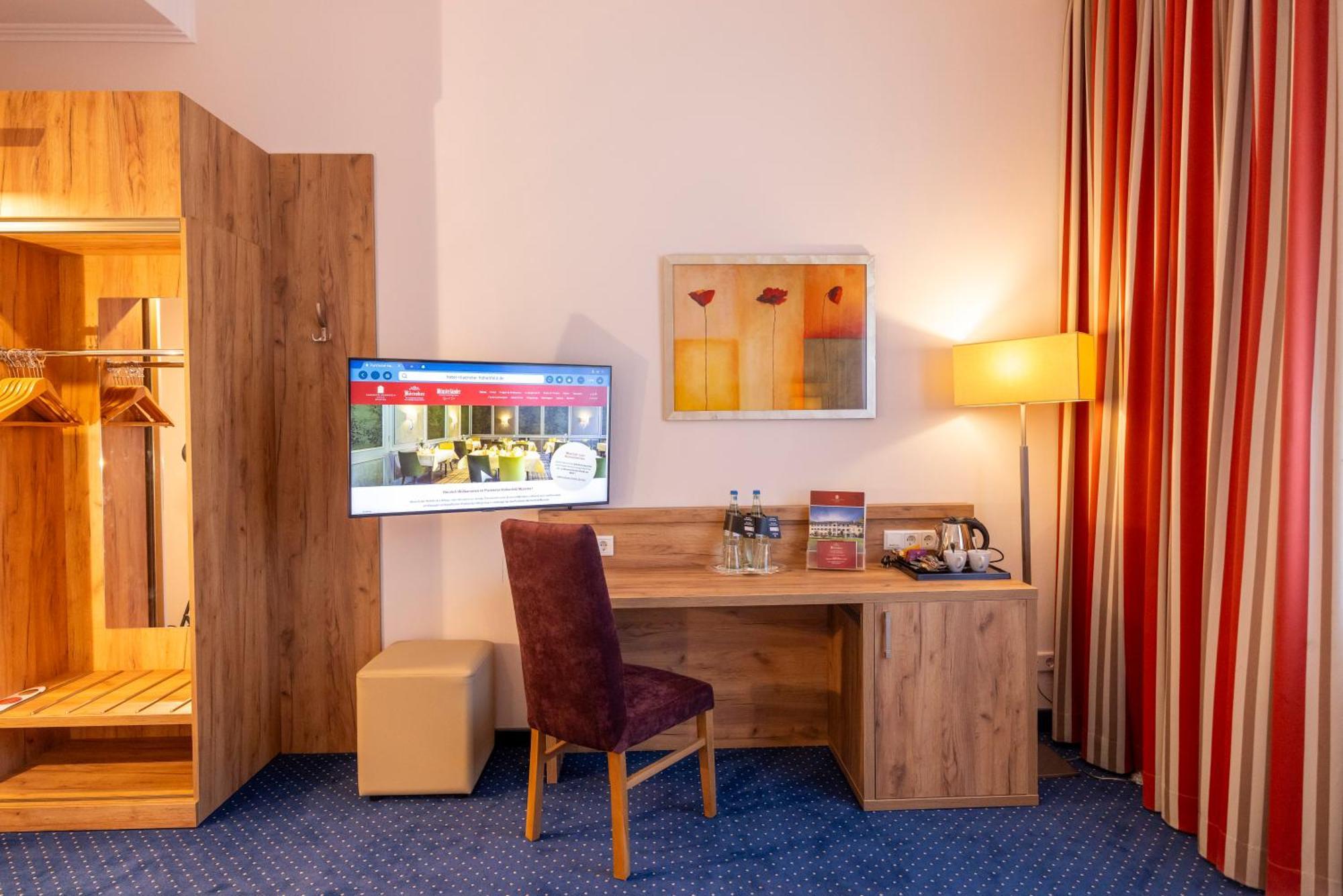 Hotel Parkhotel Hohenfeld 4*